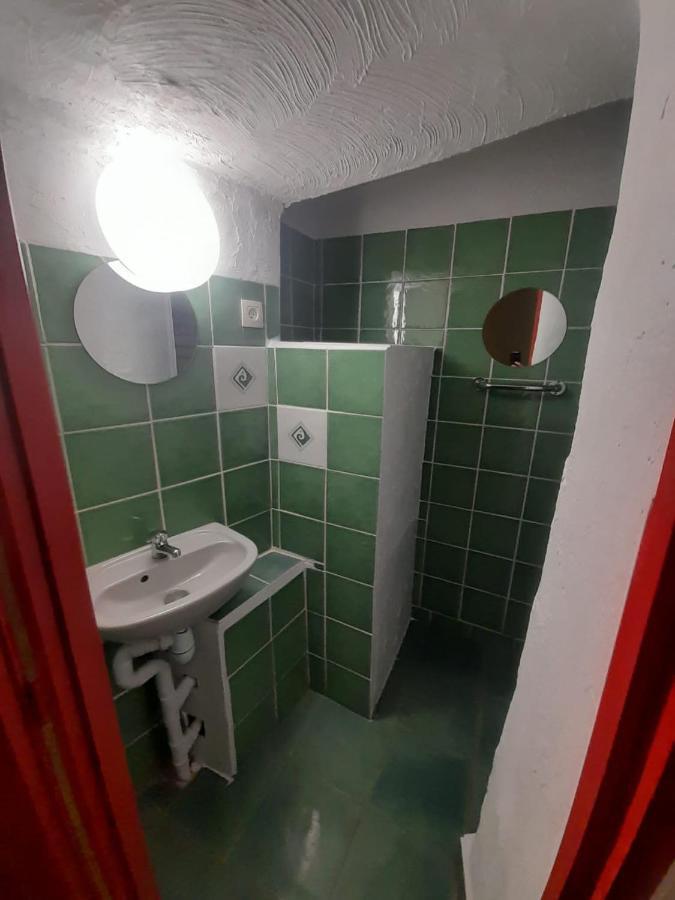 Gite Olivia Saint-Florent-sur-Auzonnet Exterior foto